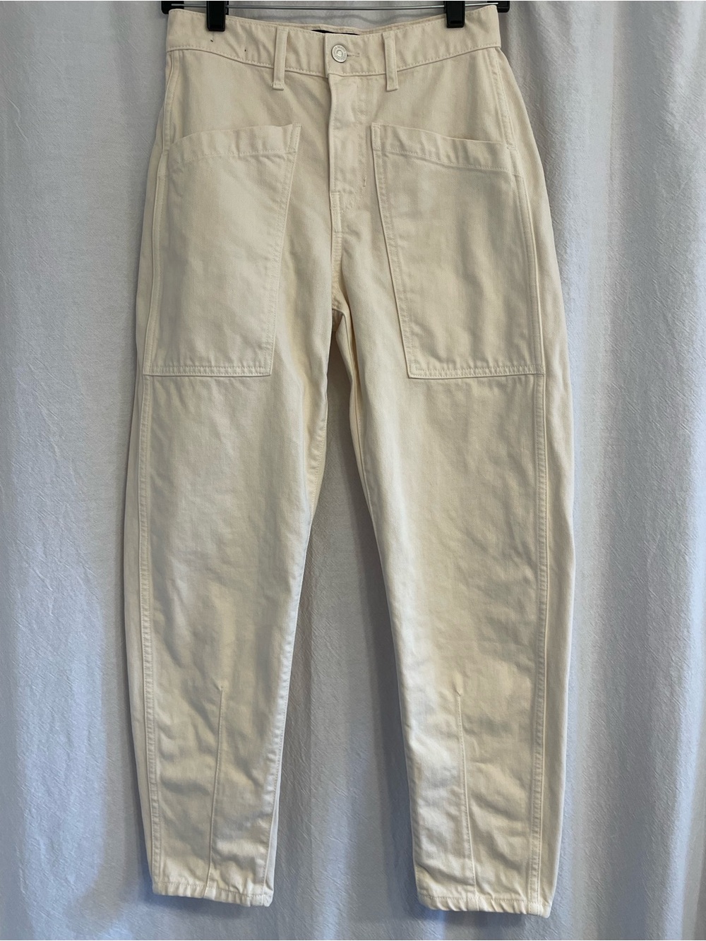 Veronica Beard “Charlie Barrel Leg High Rise” cream colored jeans, size 25